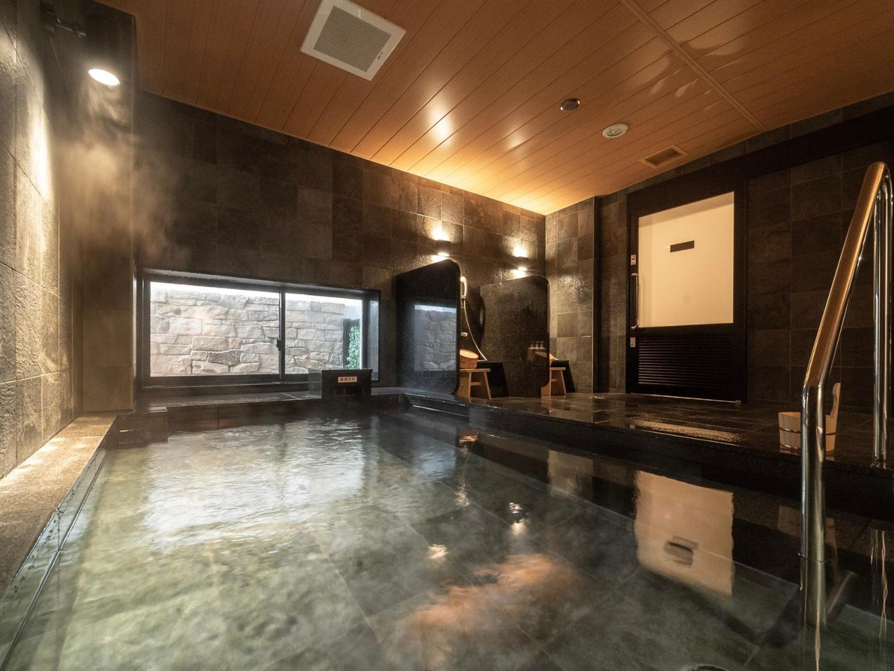 Super Hotel Kumamoto Ekimae Natural Hot Springs Ngoại thất bức ảnh